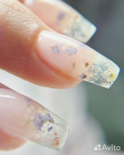 Маникюр педикюр