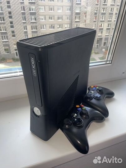 Xbox 360 slim, 1000gb aurora