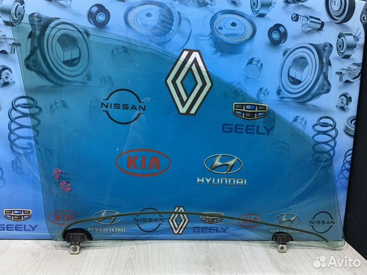 Стекло боковое двери renault megane 3 Лев