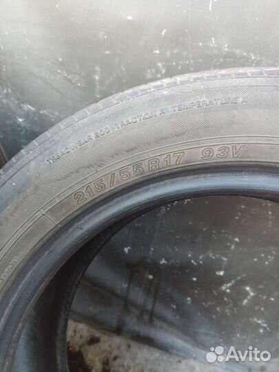 Yokohama dB Decibel E70 215/55 R17 93V