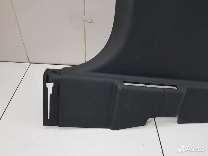 Обшивка стойки центральная левая