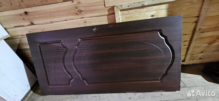 Дверь из массива