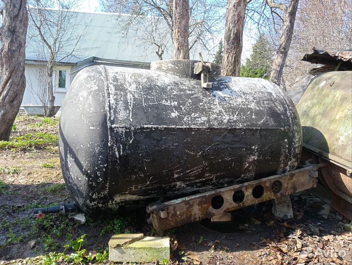 Бочка для воды 900л