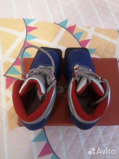 Лыжные ботинки Spine