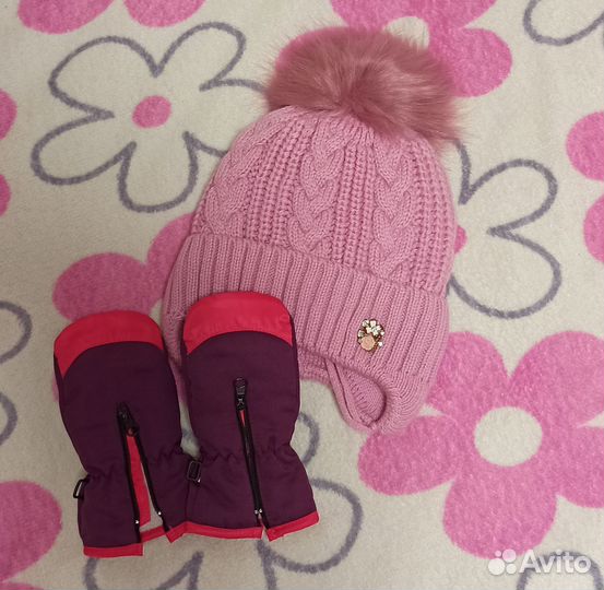 Шапка зимняя новая и рукавицы на 1-2-3 года