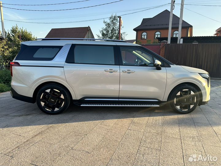 Kia Carnival 2.2 AT, 2023, 8 400 км