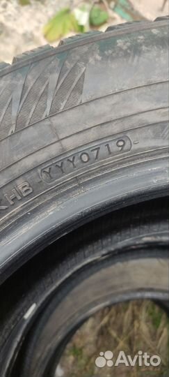 Yokohama Ice Guard IG65 215/65 R16 102T