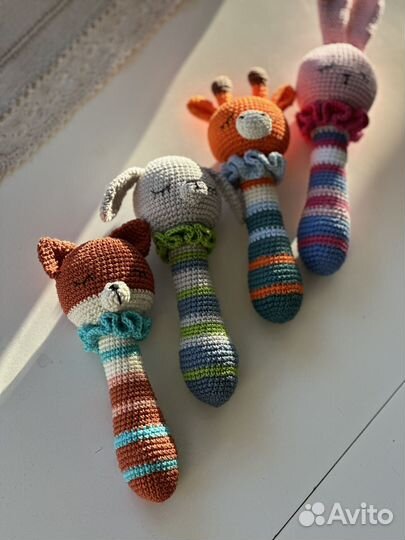 Погремушка вязаная ручной работы