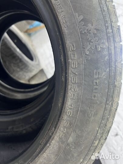 Kumho I'Zen KW31 205/55 R16