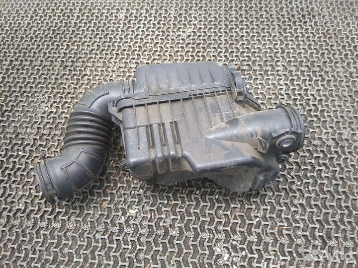 Корпус воздушного фильтра Hyundai Veloster 2011, 2