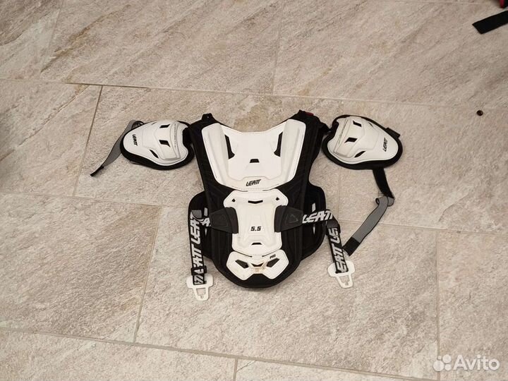 Мото экипировка с плечами