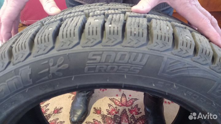 Cordiant Snow Cross 215/50 R17 и 215/50 R17