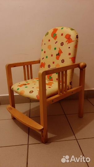 Детский стульчик для кормления