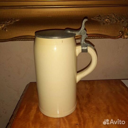 Антикварная пивная кружка с крышкой