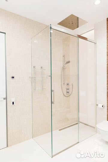 Стеклянные перегородки в душевую на заказ