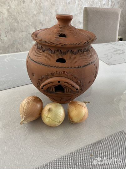 Горшок керамический- для хранения лука