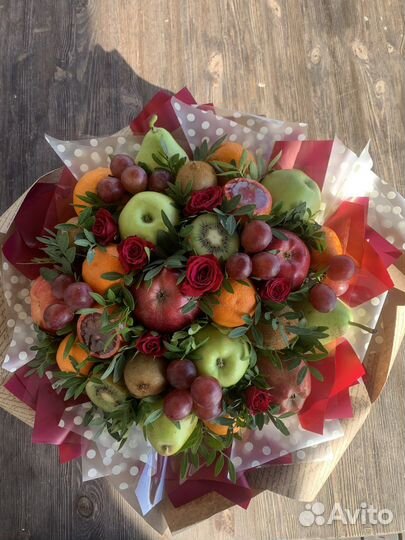 Съедобные ореховые клубничные букеты 1 сентября