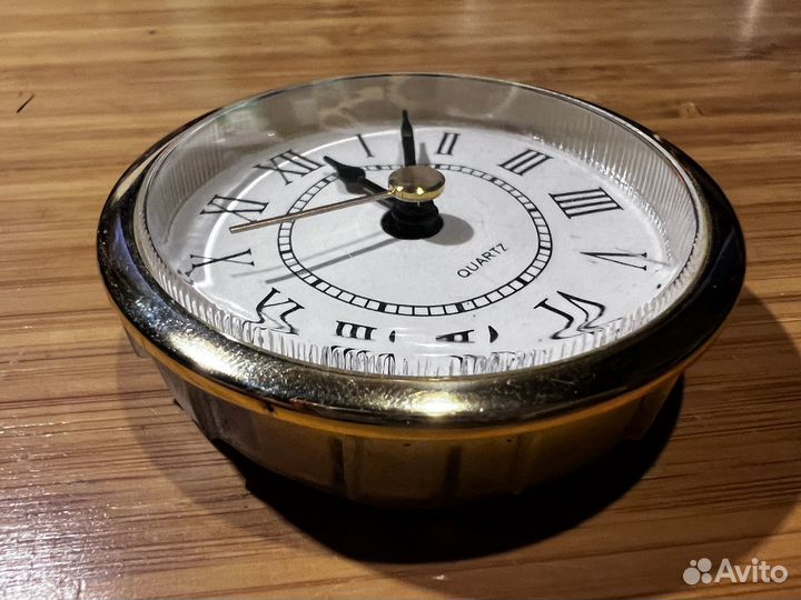 Часы для декора