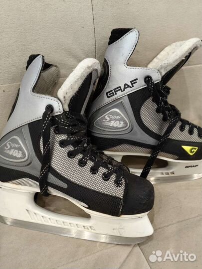 Хоккейные коньки