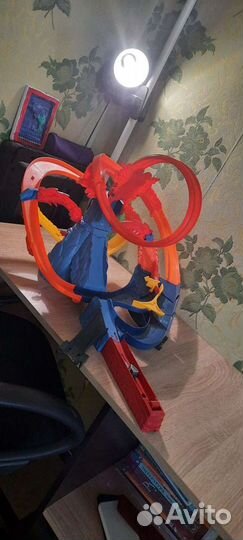 Набор игровой Hot Wheels Вулкан