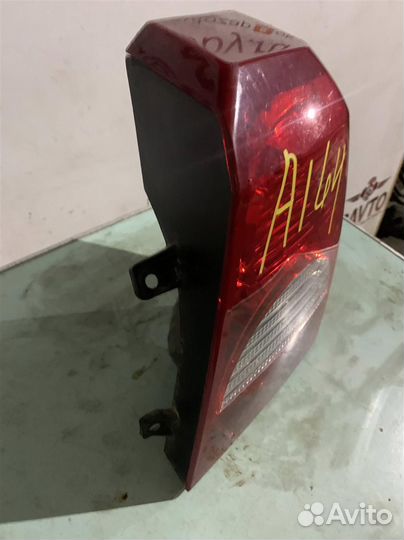 Фонарь задний правый dodge Caliber 2007-2011 2.0