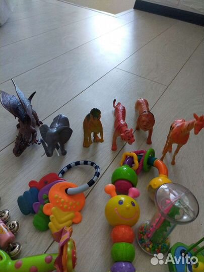 Развивающие игрушки пакетом