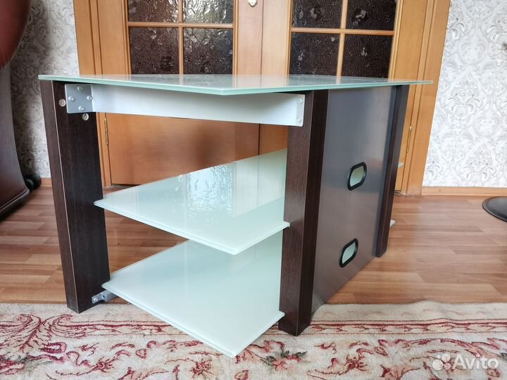 Стойка под Hi-Fi аппаратуру