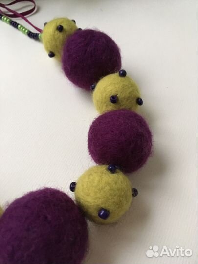 Бусы и браслеты ручной работы