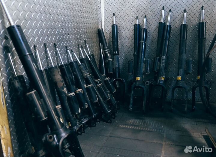 Toyota Land Cruiser Prado 120 Пневмобаллон задний