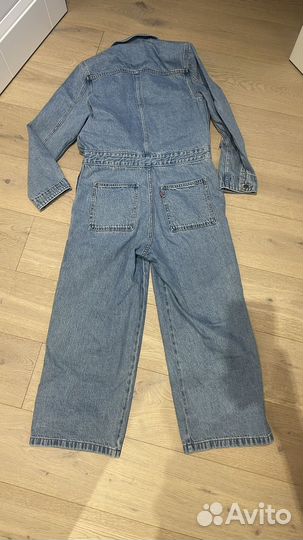 Джинсовый комбинезон женской Levi's