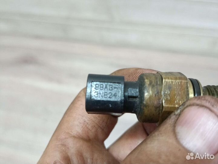 Датчик давления масла Гура ford focus 2 1.6