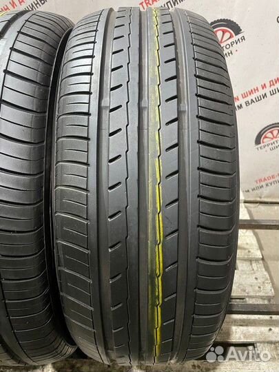 Yokohama BluEarth-ES ES32 215/55 R17 94V