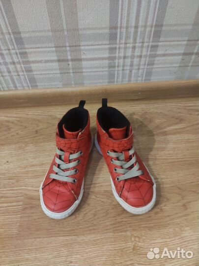 Ботинки HM 28р