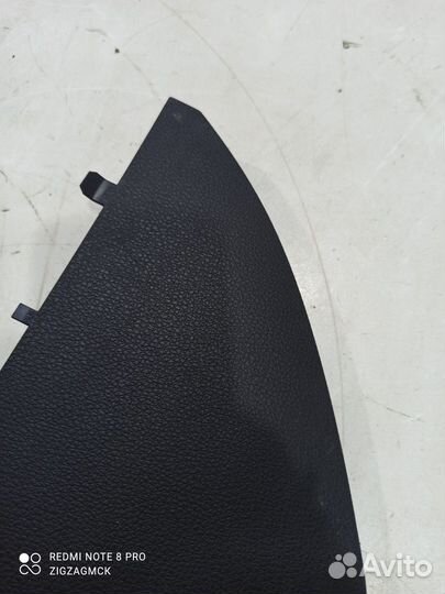 Накладка торпедо боковая(правая) (Audi Q8)