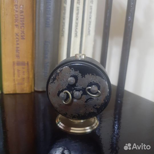 Часы старинные,будильник