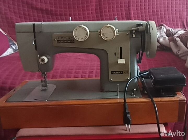 Швейная машина Чайка 3
