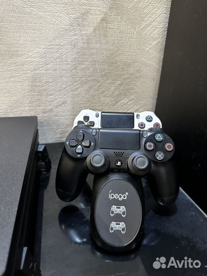 Игровая приставка ps4 pro 3-я ревизия