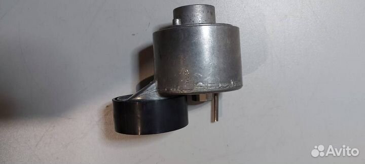 Натяжитель ремня генератора VAG 04L145299B