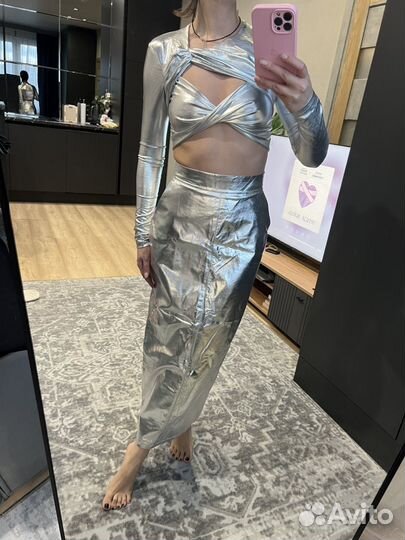 Металлическая юбка и топ