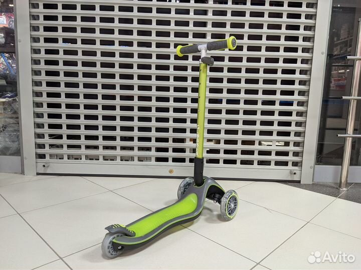 Самокат Globber Elite Deluxe Flash Lights