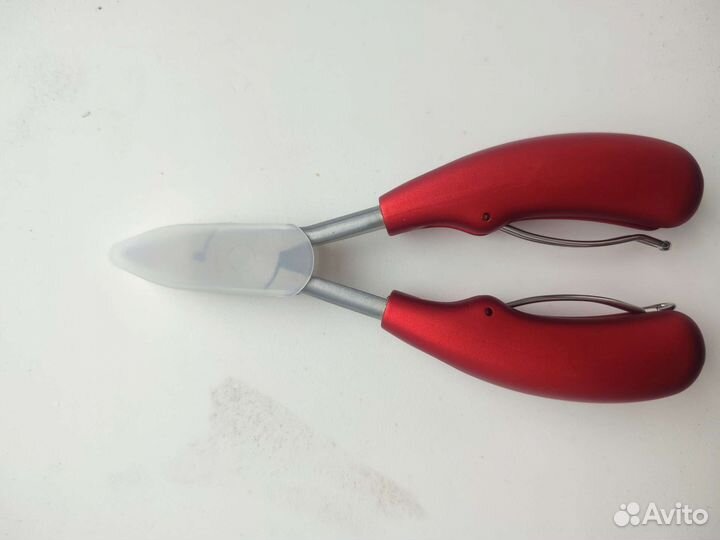 Кусачки для педикюра