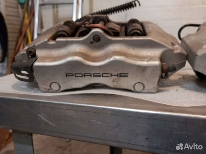 Тормозные суппорты задние Porsche Cayenne