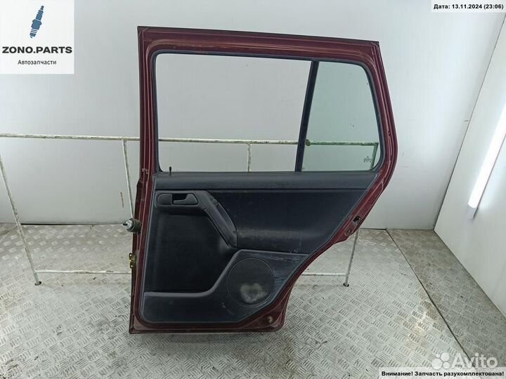 Дверь боковая задняя правая на Volkswagen Golf-3