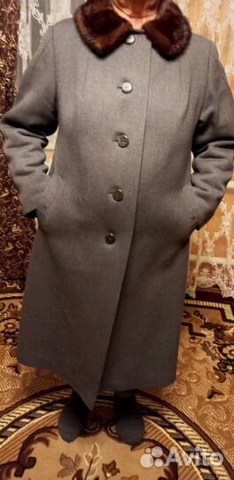 Пальто женское 52 размер