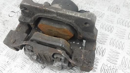 Суппорт тормозной передний левый BMW 5 F10/F11 (7D