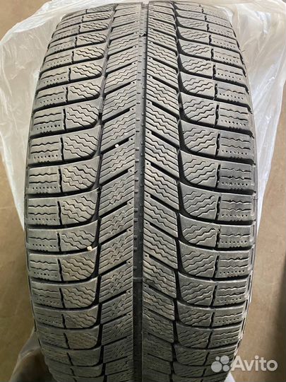 Michelin X-Ice XI3 245/45 R18 100H