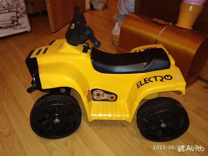 Электрический квадроцикл малышу