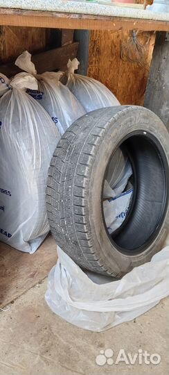 Yokohama Ice Guard IG60 215/55 R18 99Q