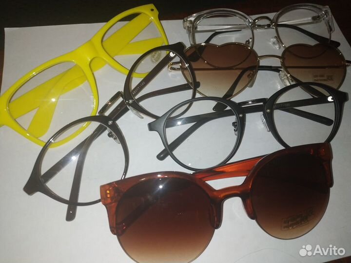Разнообразные очки, новые 18 шт. Цена за все