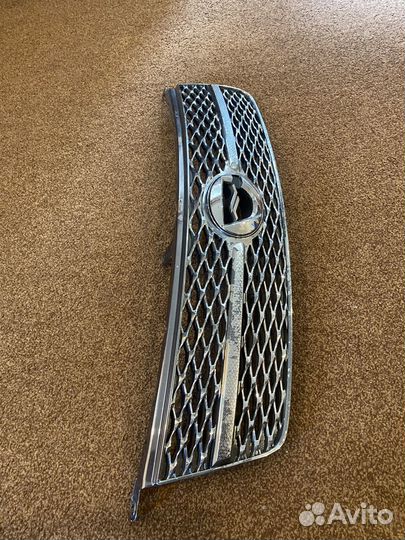 Решетка радиатора Toyota Corolla Fielder 2007 года